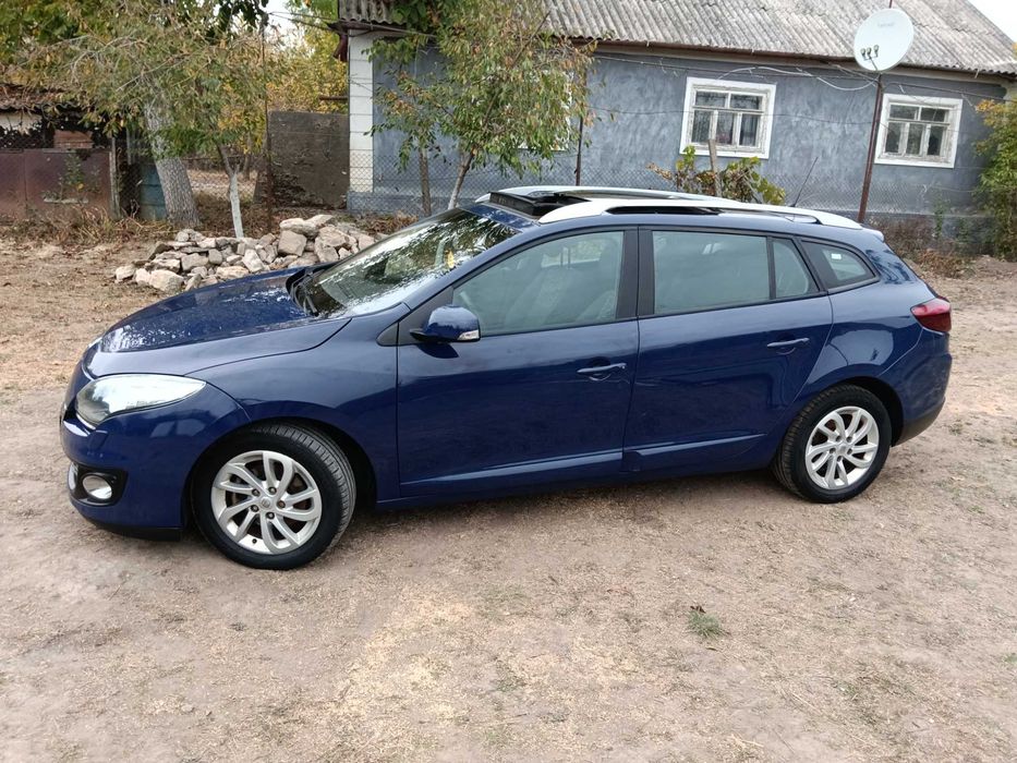 RENAULT Megane 2013 року 1.5л Дизель універсал