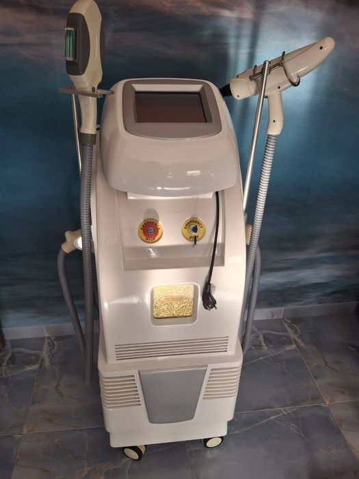 Професійний апарат IPL / E-Light + RF для фотоепіляції та косметології