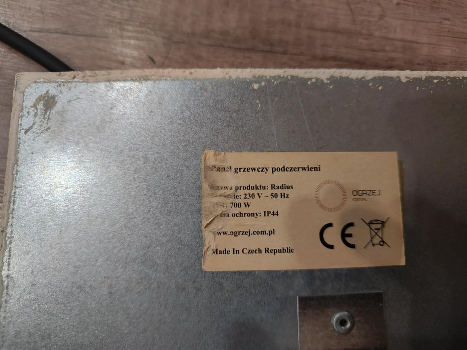 Panele grzewcze/promienniki podczerwieni