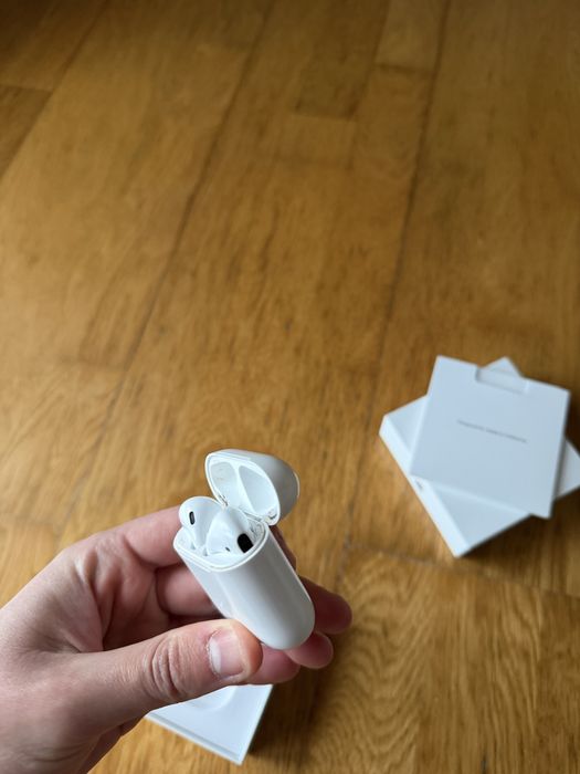 Apple Airpods 2nd Generation