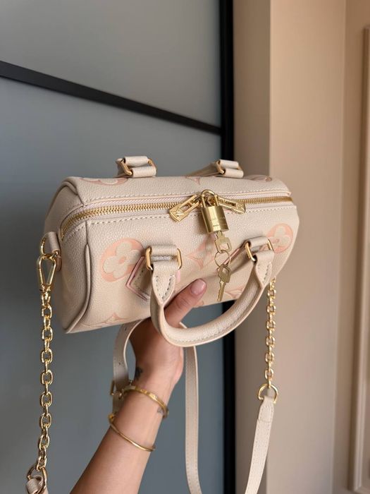 Louis Vuitton Speedy Bandoulière 20 Ivory/Peach Monogram / сумочка