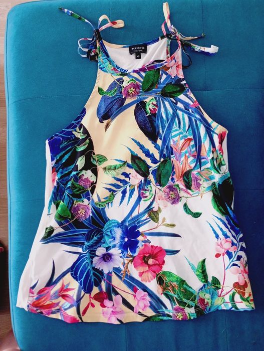 Koszulka reserved kwiaty