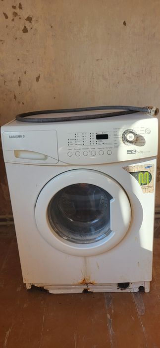 Машинка стиральная