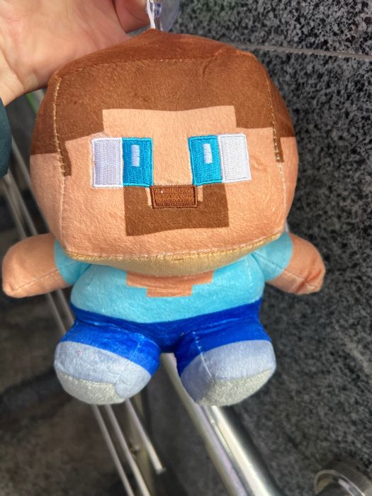 Фігурки Kinder Joy  Minecraft і Гаррі Поттер Едді дивні дива