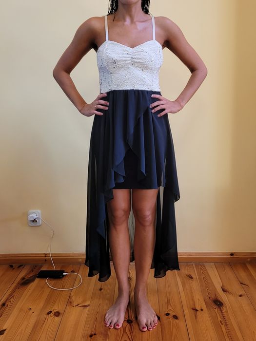 Elegancka, asymetryczna sukienka