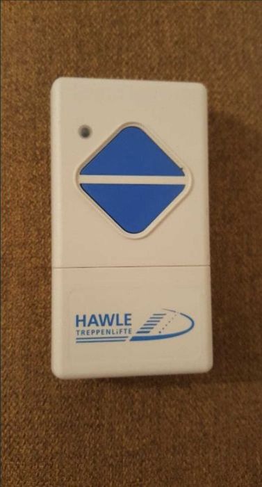 Winda schodowa dla osób straszych lub z niepełnosprawnościami, krzesło