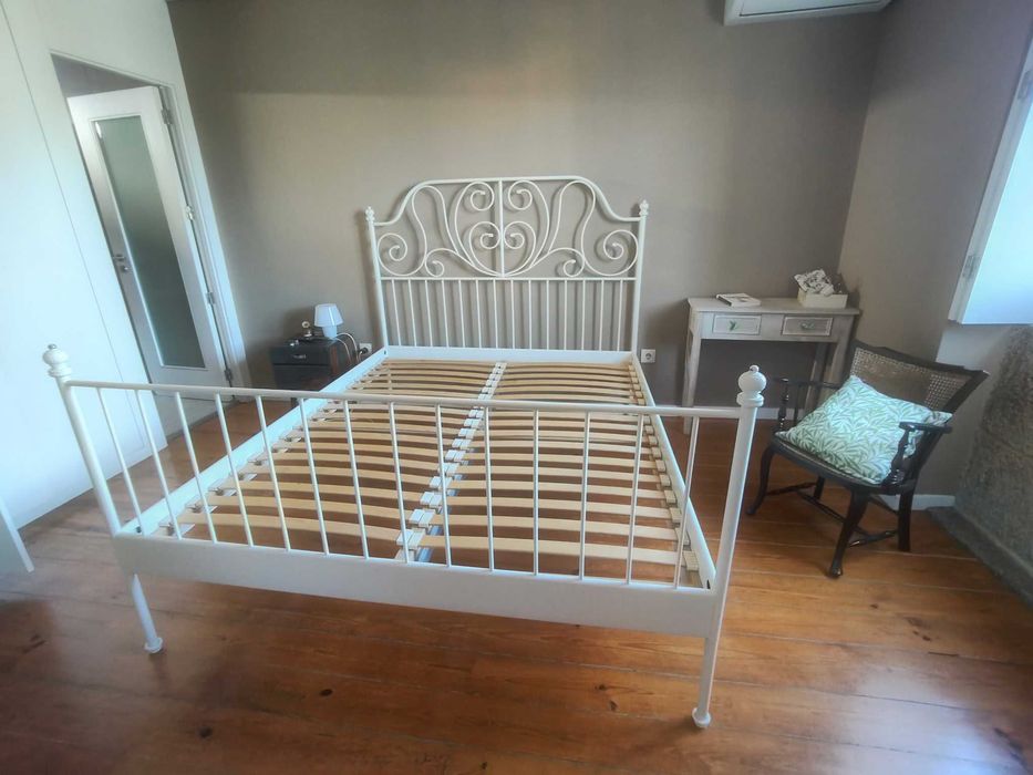 Cama Ikea Leirvik 160 × 200