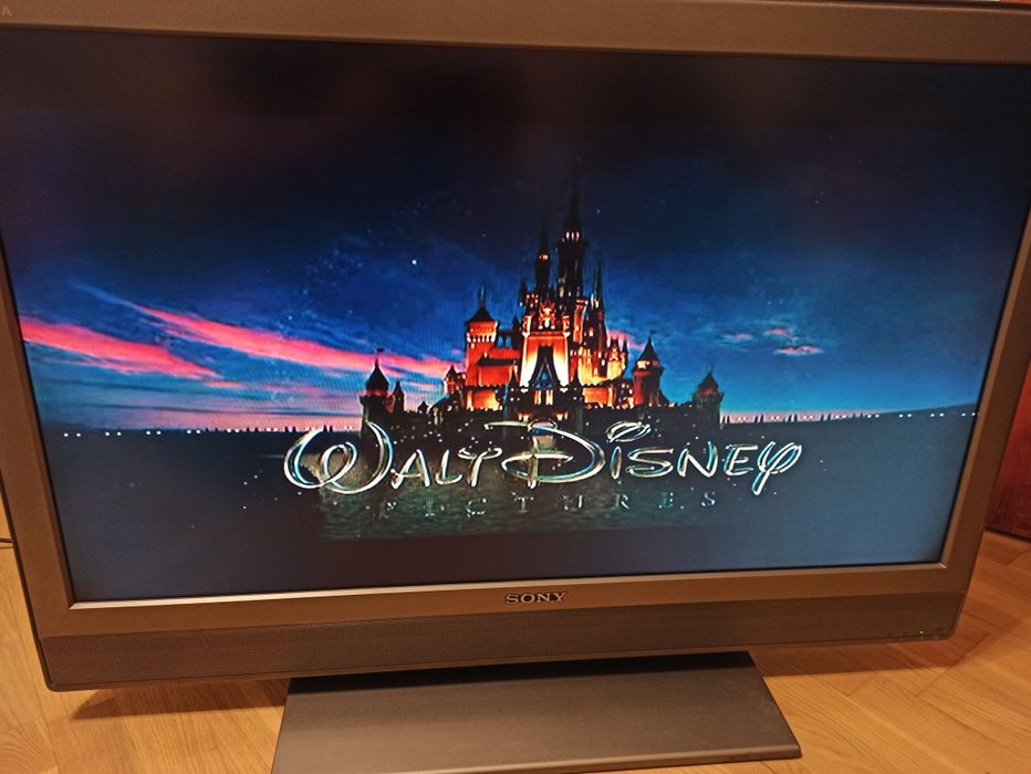 Sony Bravia 37cali, LCD