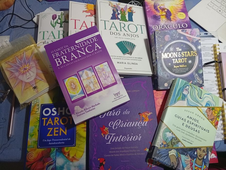 Veja todas as fotos- ORIGINAIS -Tarot e Oráculos apartir de: