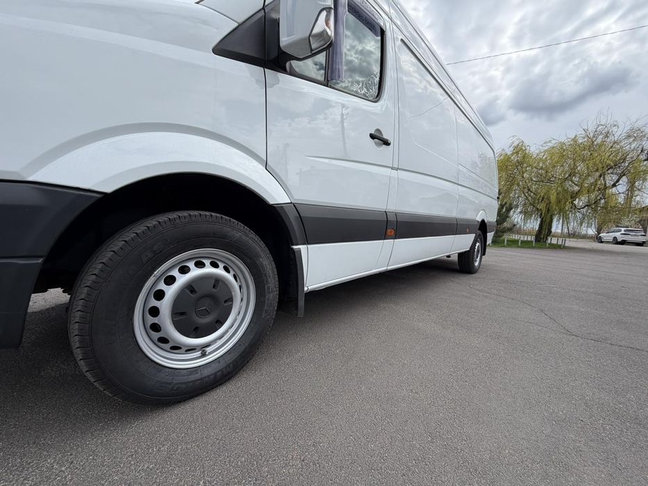 Мерседес Спринтер  2011 года