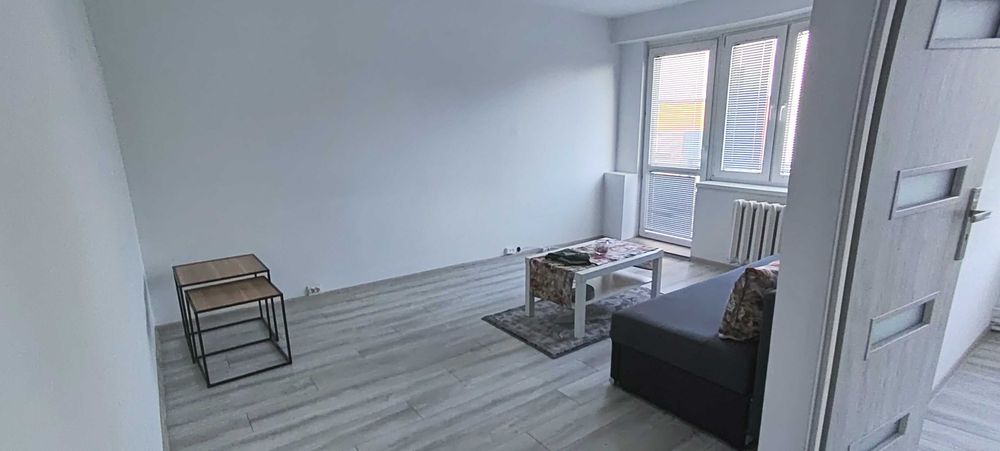 3 pokoje (48 m²) na 1. piętrze – al. 800-lecia 3