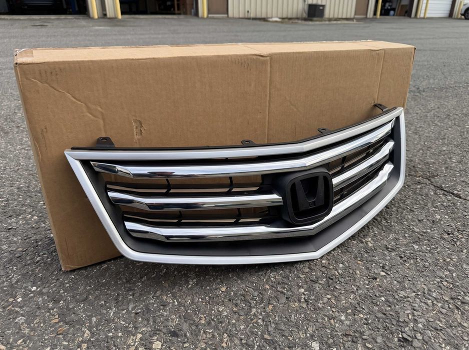 Решетка радиатора Honda Accord 8 2008-2010 решётка Хонда Аккорд 8