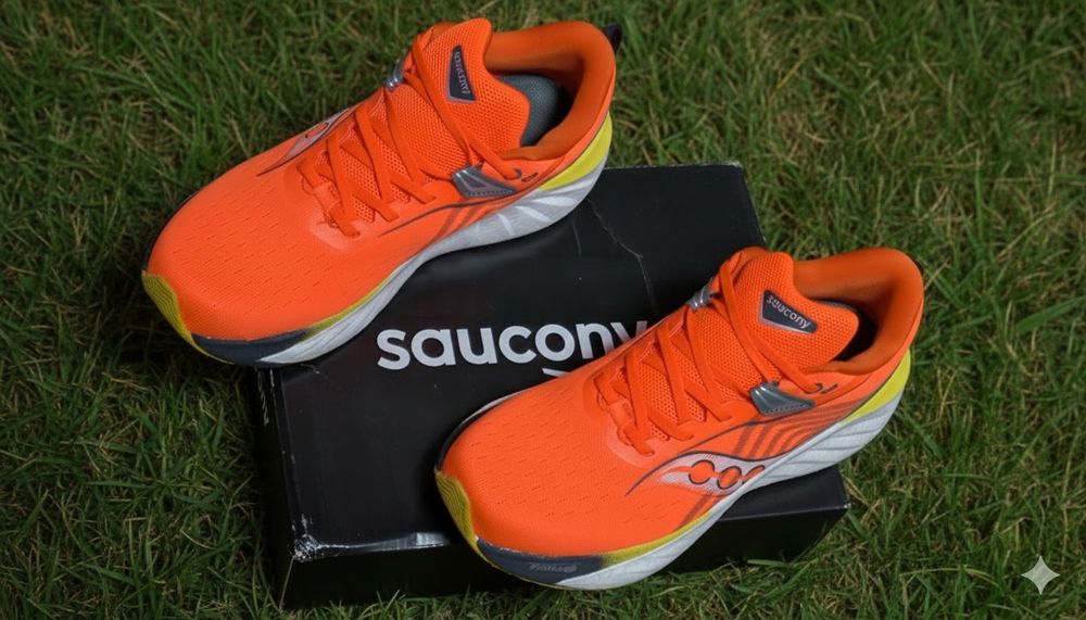 Saucony Triumph 22, Розмір 42,44 бігові кросівки.