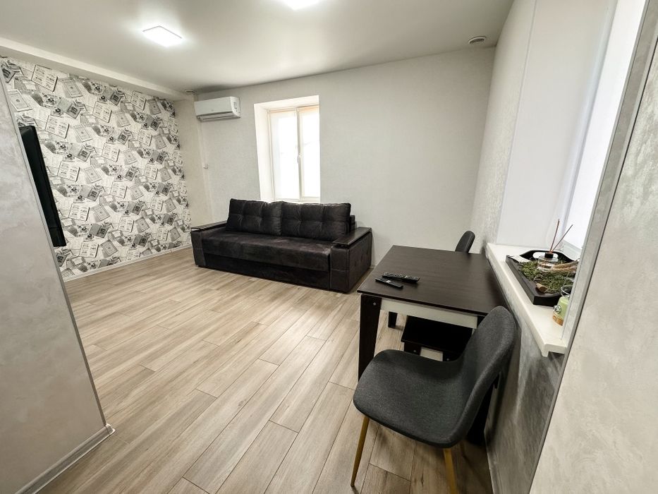 квартира 2 кім. центр .