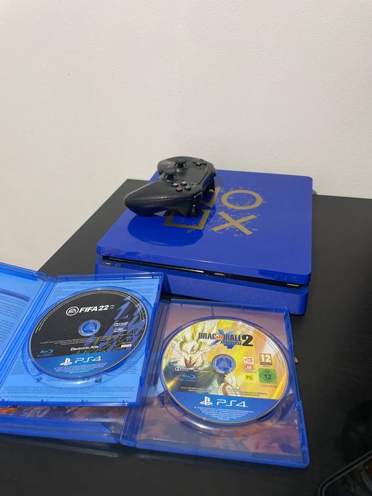 PlayStation 4 Slim • Limited Edition Days of Play Blue