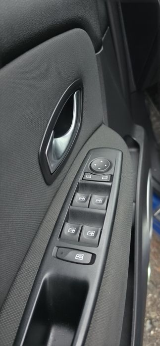 Автовикуп, продаж та обмін авто Рено Гранд Сценік