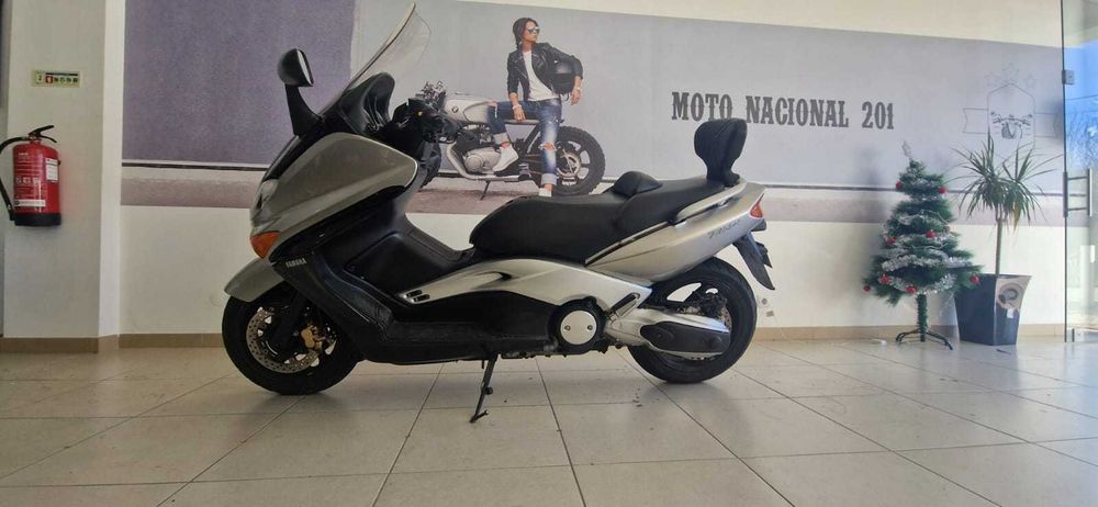 Super Scooter TMAX 500