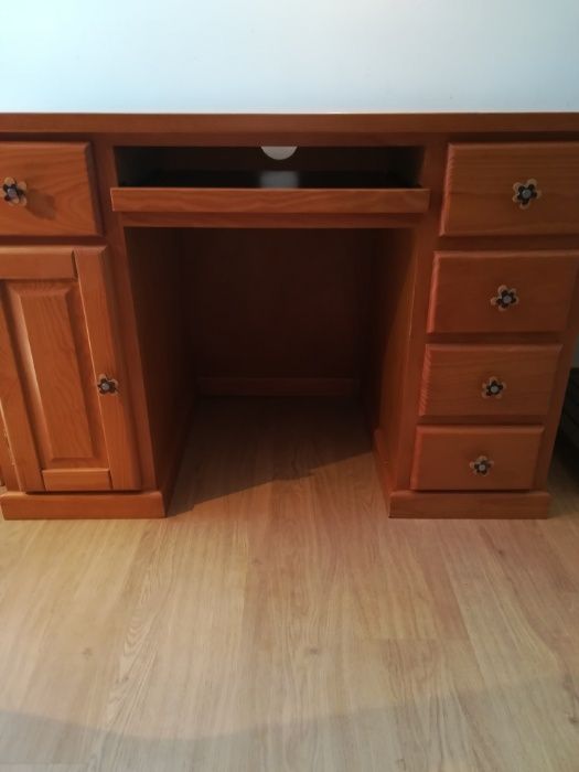 Secretária madeira maciça