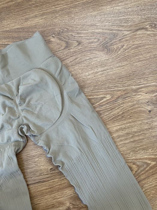 Legginsy beżowe Gym glamour