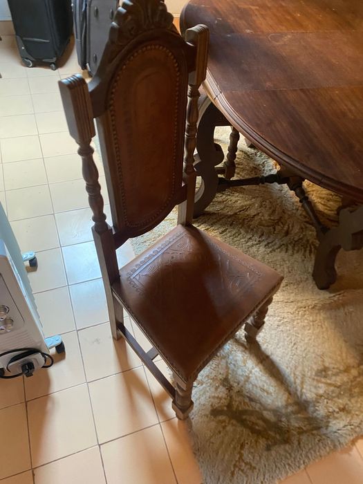 Mesa jantar extensível com 4 cadeiras