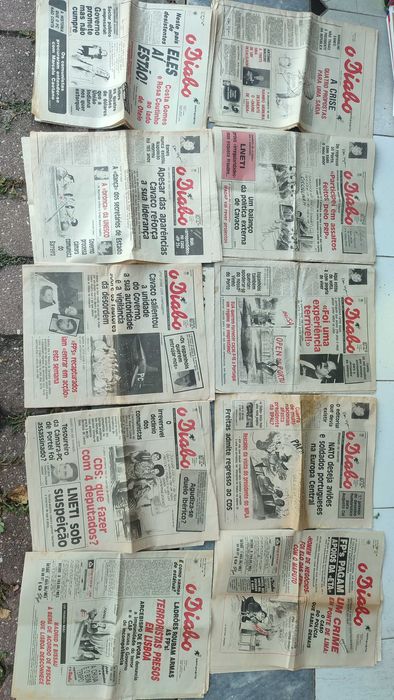 Lote 49 Jornais O Diabo - Anos 80