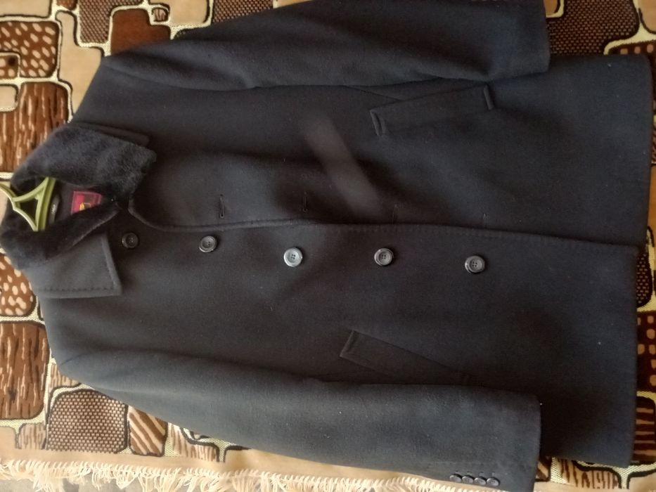 Чоловіче пальто.