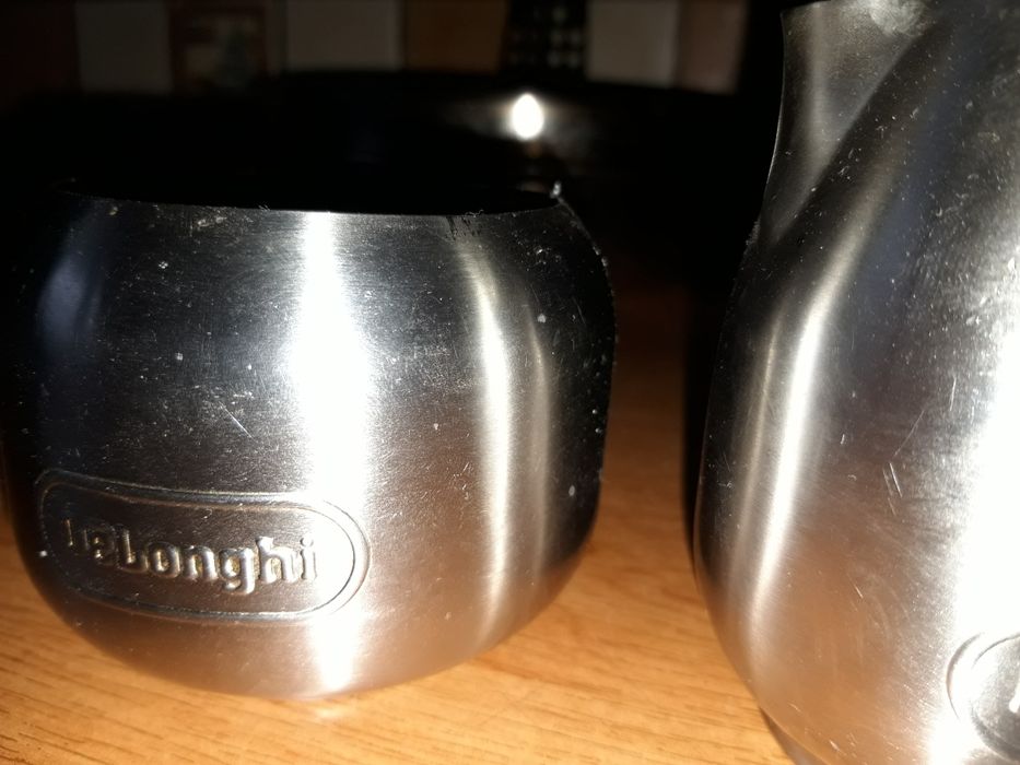 Delonghi cukiernica plus dzbanuszek na śmietankę
