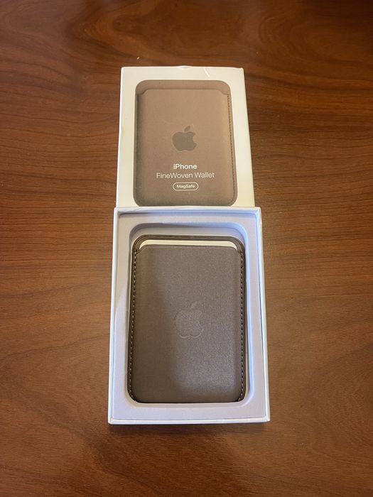 Carteira MagSafe tecido – NOVA – em Bege