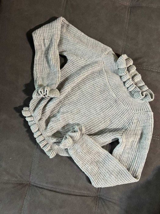 Светр свитер сірого кольору