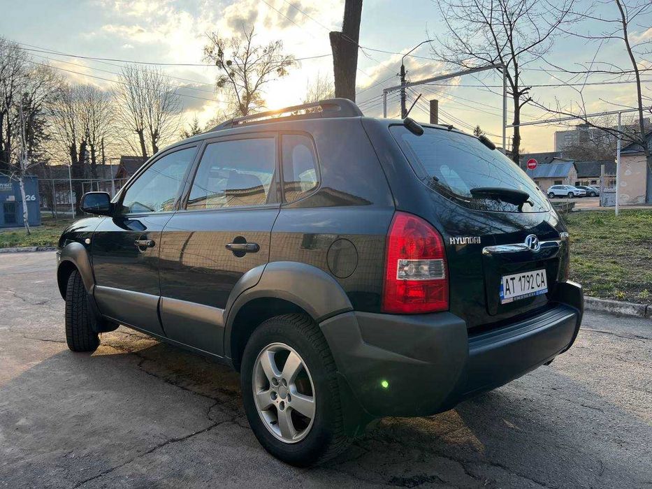 Продаю Hyundai Tucson 2008