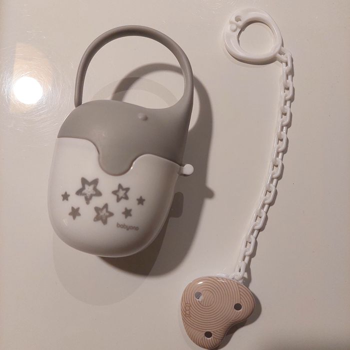 Zawieszka do smoczka i etui na smoczek