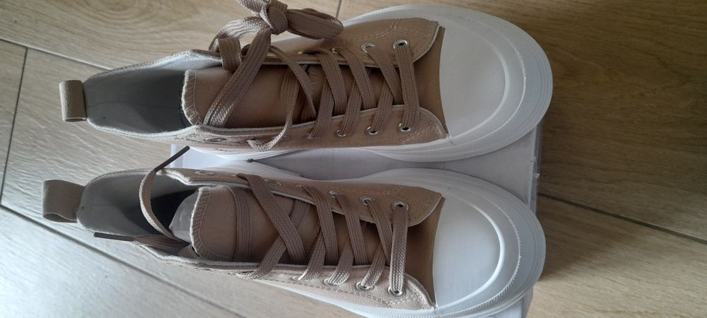 Damskie trampki nowe