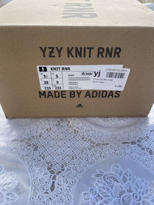 Adidas yeezy originais