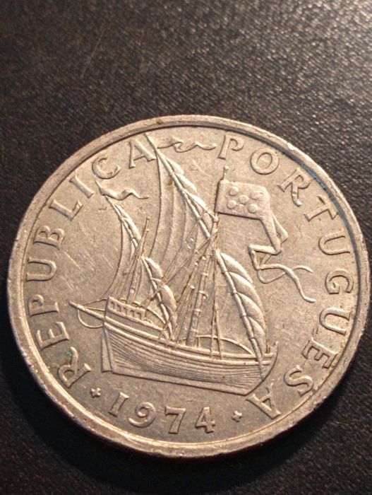 10 escudos - 1974 - Republica Portuguesa- Legenda  invertida - Soberba