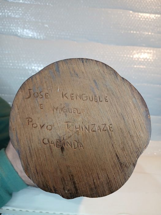 Escultura Busto de Cristo –José Kenguele & Miguel–Cabinda (Pau-Ferro)