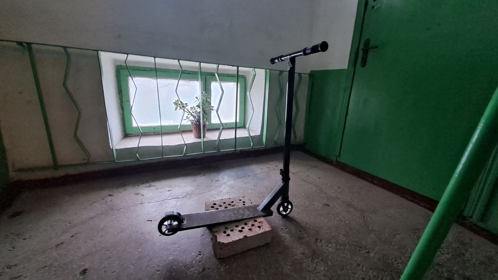 Прожам трюковий самокат