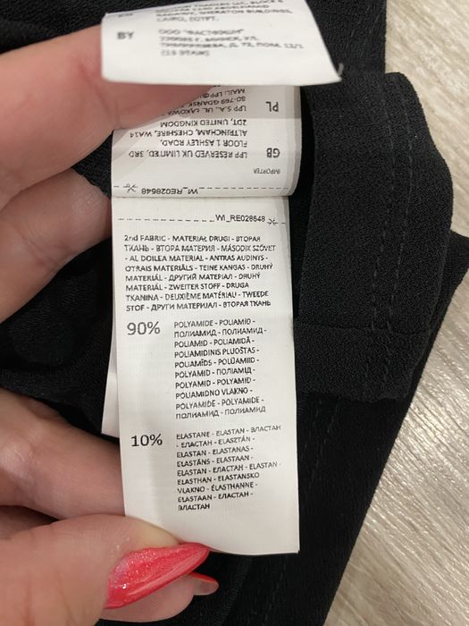 Czarna bluzka koronkowe rękawy dekolt Reserved s
