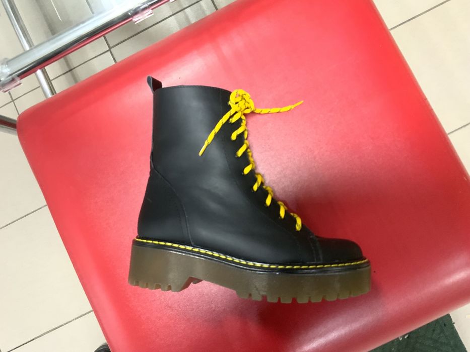 Берцы ботинки черевики женские зимние бежевые черные платформа