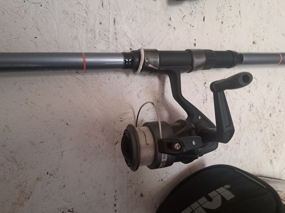 Conjunto pesca boia e medalha