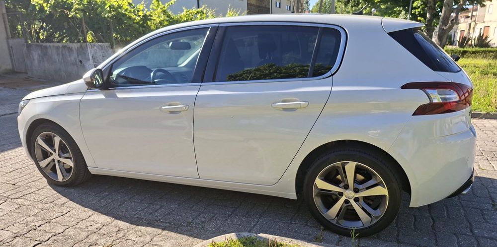 PEUGEOT 308 em otimo estado