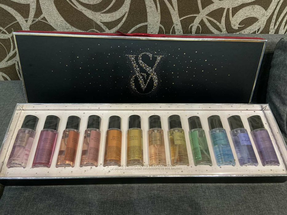 Подарунковий набір Вікторія сікрет 12 в 1. Парфумований спреї Victoria