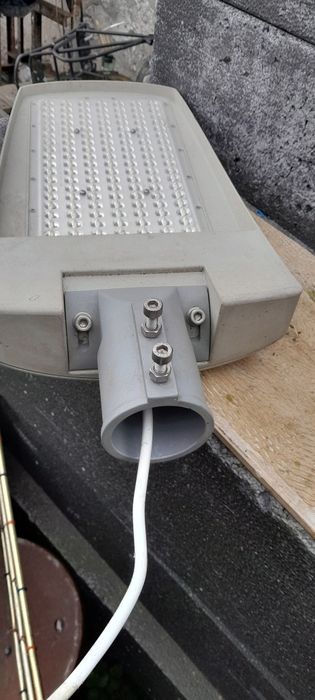 Halogen uliczny led