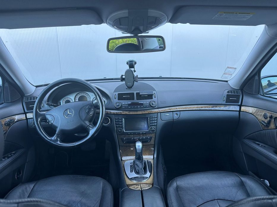 Mercedes-Benz E320 CDI V6 (W211) — Full Extras