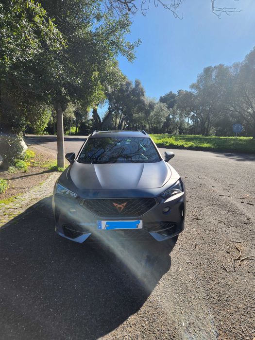 Cupra Formentor VZ 2.0 TSI 310cv DSG 4Drive – Cinzento Matte