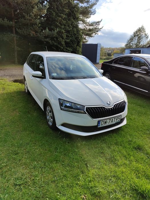 Wynajmij samochód, wypożyczalnia, samochód zastępczy