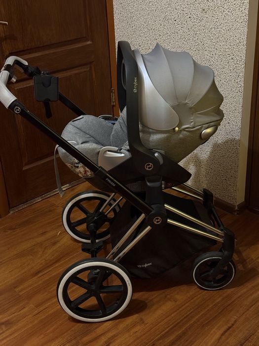 Коляска Cybex Priam Koi 3 в 1 + база