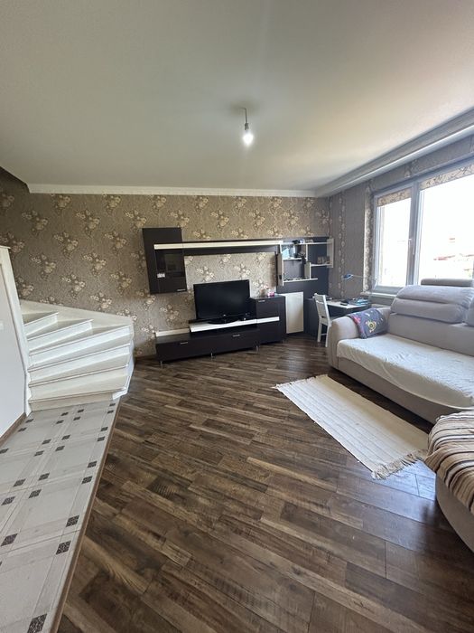 Продам 3 кімнатну квартиру біля Собору