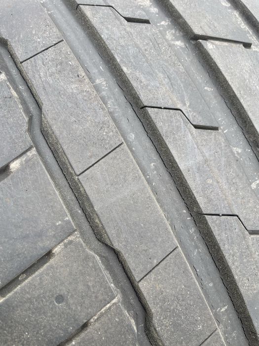 Opona 285/30 22”
