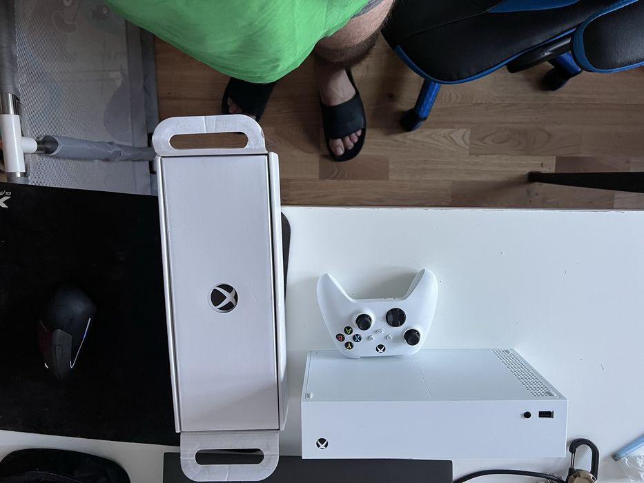 Xbox series S z patem