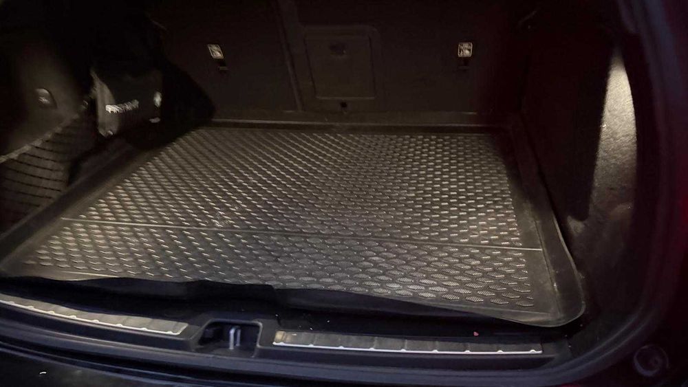 Proteção de porta-bagagens Volvo V60